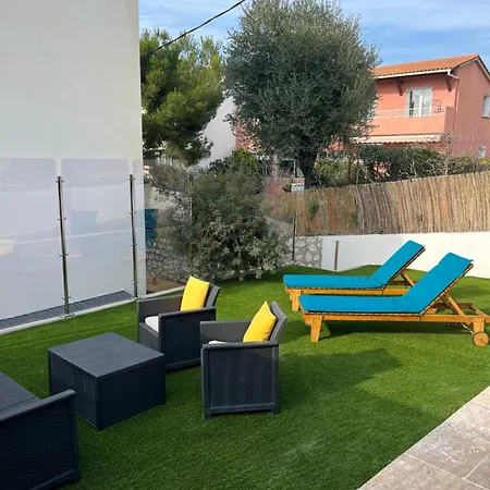 Avec Jardin Proche Six Fours/sanary Διαμέρισμα